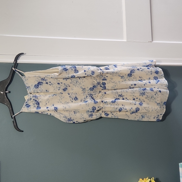 Romper - Picture 2 of 4